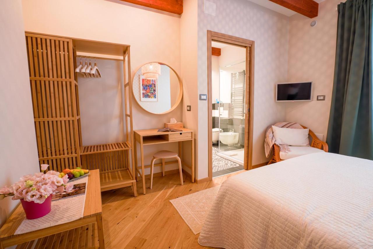 Sa Domo E Giuanne E Giuanna Bed & Breakfast Боза Екстериор снимка