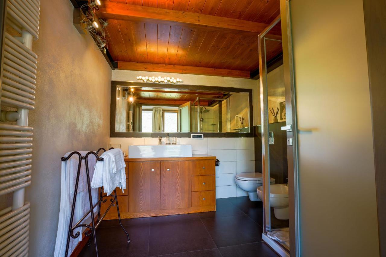 Sa Domo E Giuanne E Giuanna Bed & Breakfast Боза Екстериор снимка