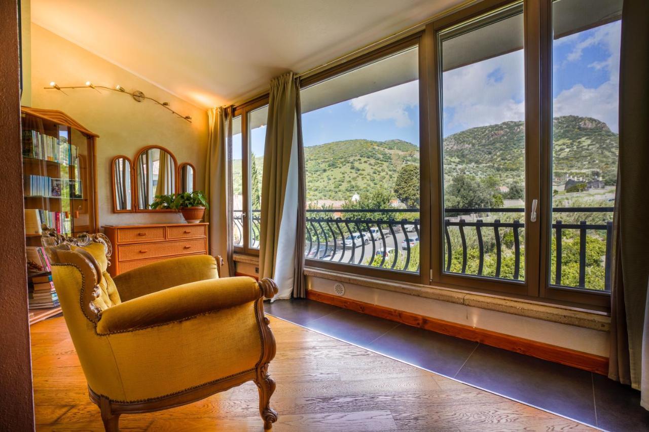 Sa Domo E Giuanne E Giuanna Bed & Breakfast Боза Екстериор снимка