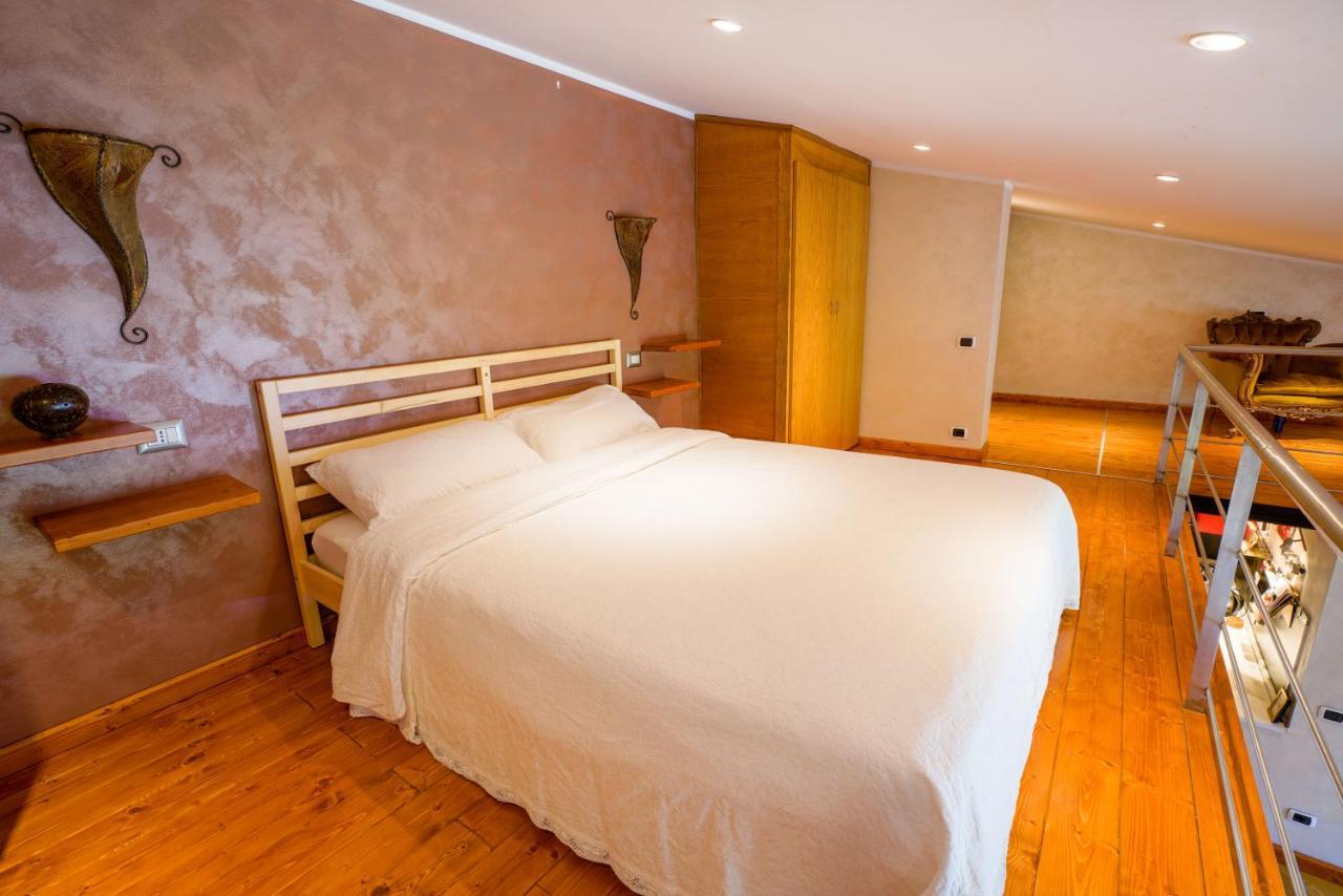 Sa Domo E Giuanne E Giuanna Bed & Breakfast Боза Екстериор снимка